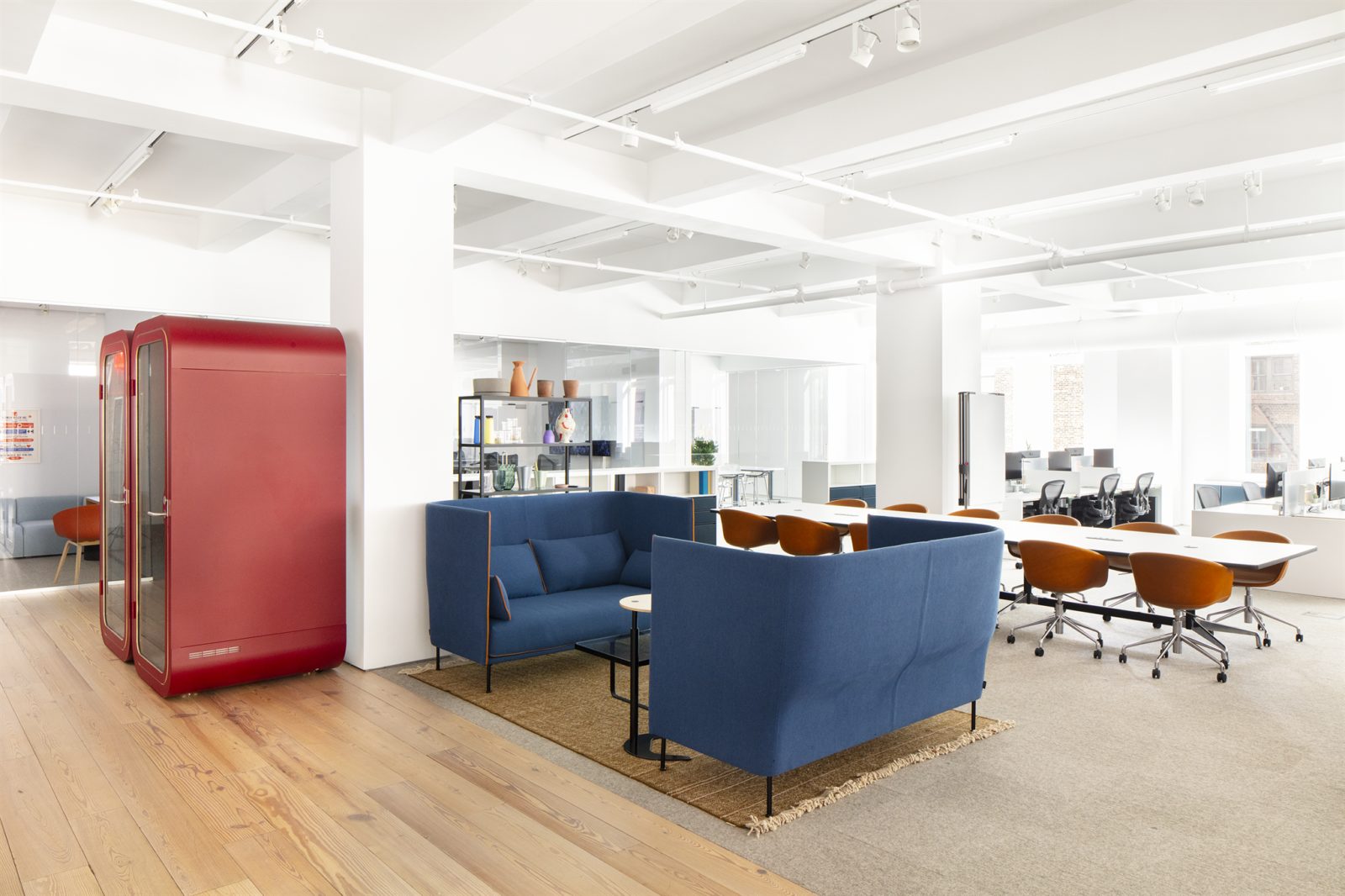 HM New York showroom 0878 RET
